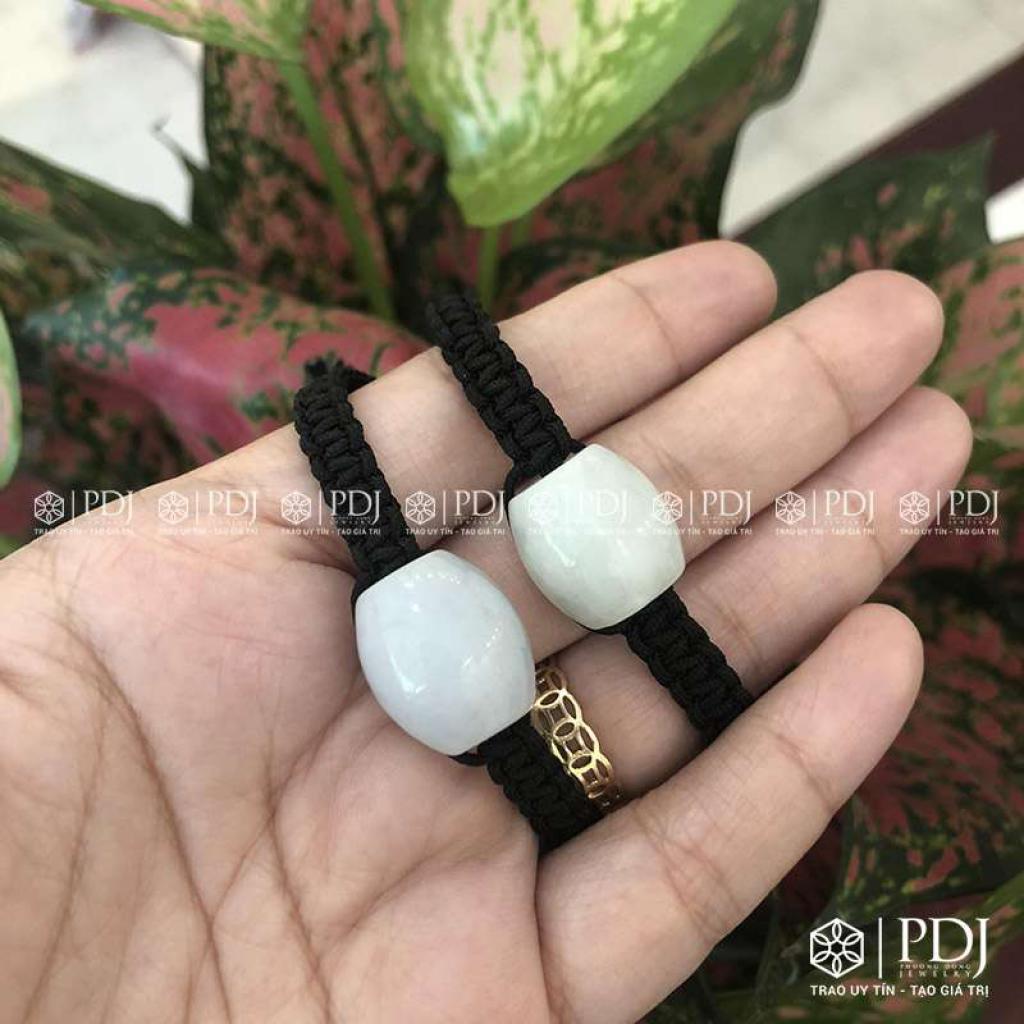 Dây Đen Lu Thống Bạch Ngọc