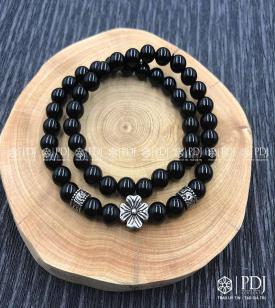 Vòng Đá Thạch Anh Đen 6 Ly Charm Cỏ Bốn Lá Bạc Thái Vòng Đá Thạch Anh Đen 6 Ly Charm Cỏ Bốn Lá Bạc Thái