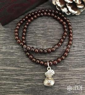 Chuỗi Granat 4 ly charm Túi tiền bạc Thái Chuỗi Granat 4 ly charm Túi tiền bạc Thái