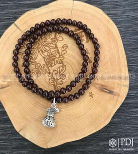 Chuỗi Granat 4 ly charm Túi tiền bạc Thái Chuỗi Granat 4 ly charm Túi tiền bạc Thái