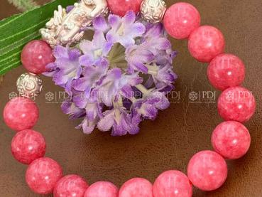 Sinh năm 1999 nên đeo vòng phong thủy nào?