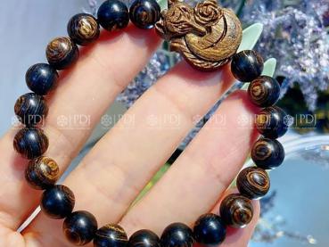 Trầm hương là gì? Ý nghĩa của trầm hương trong phong thủy