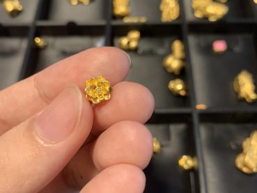 Giá vàng hôm nay 9/8: USD tăng mạnh đẩy giá vàng lao dốc