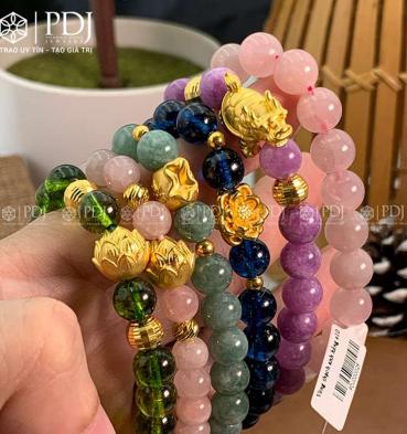 Những loại vòng đeo tay đá thạch anh đẹp, bắt mắt