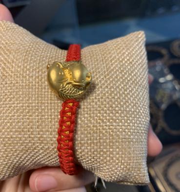 Giá vàng hôm nay 30/3/2024: Căng thẳng chính trị, vàng neo giá...