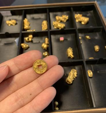 Giá vàng hôm nay 8/4/2024 lao dốc rồi bất ngờ tăng lại, SJC...