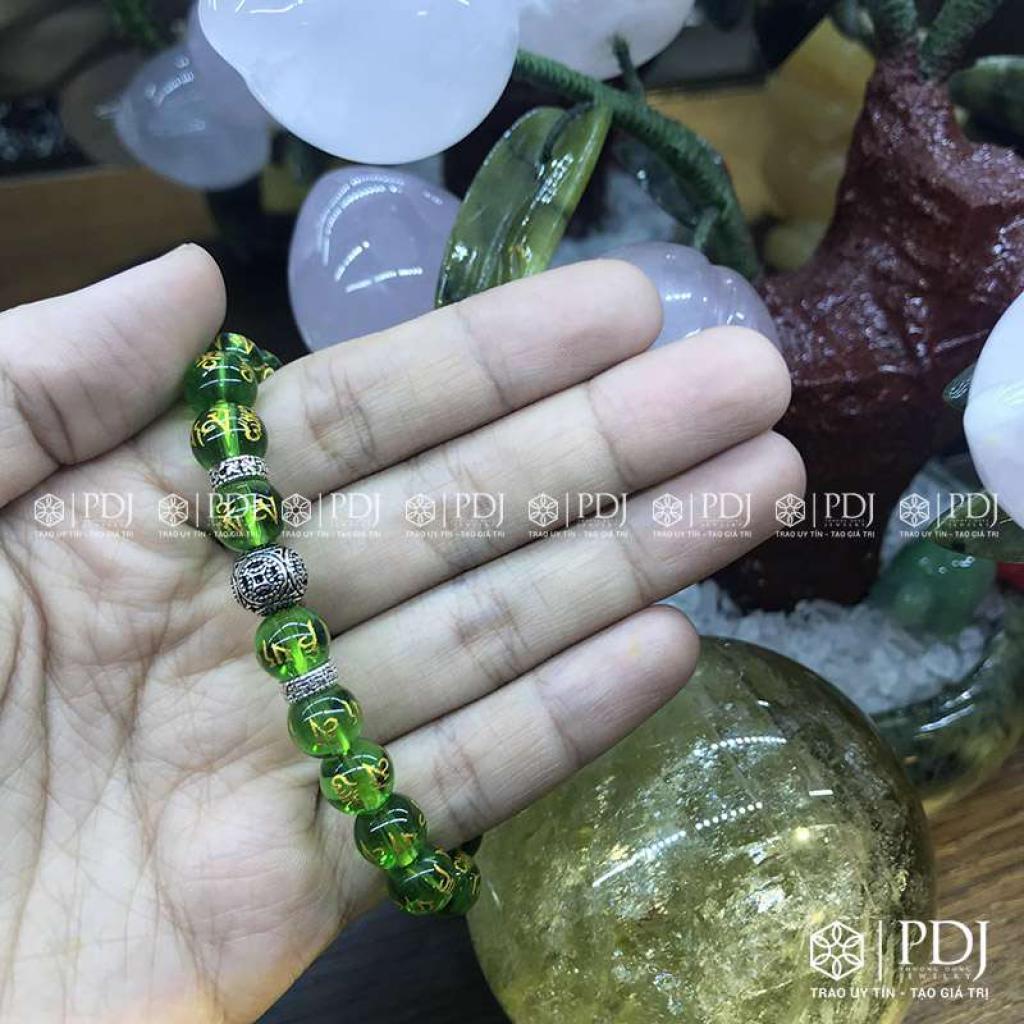 Vòng Mã Não Xanh Khắc Chú 8 Ly Charm Bi Bạc Thái