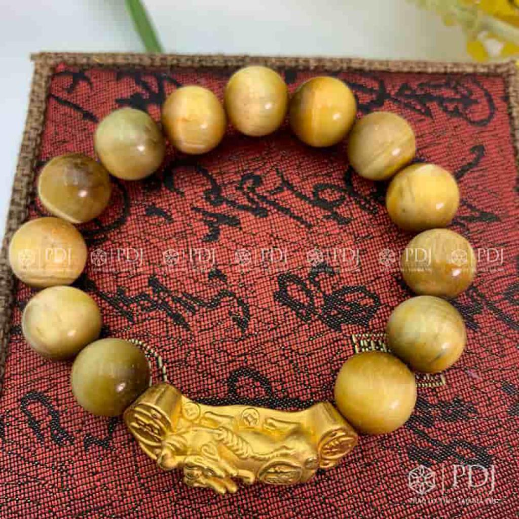 Vòng Đá Mắt Hổ Vàng Charm Tỳ Hưu Cưỡi Gậy Như Ý Vàng 24K