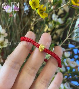 Vòng Tay Chỉ Đỏ Charm Trâu Vàng 24K mini Vòng Tay Chỉ Đỏ Charm Trâu Vàng 24K mini