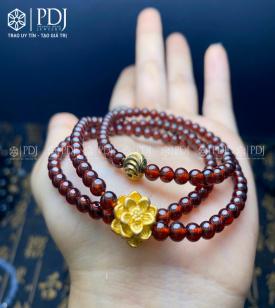 Chuỗi Đá Granat Mix Hoa Sen Bạc Si Chuỗi Đá Granat Mix Hoa Sen Bạc Si