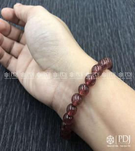 Vòng Thạch Anh Dâu Tây hồng 8 ly