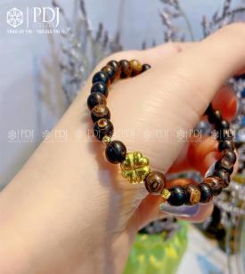 Vòng Trầm Sánh Mix Cỏ 4 Lá Vàng 24K Vòng Trầm Sánh Mix Cỏ 4 Lá Vàng 24K